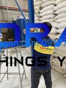 Máy đếm bao trên băng tải tại nhà máy Song Nhi bến đò kênh 1