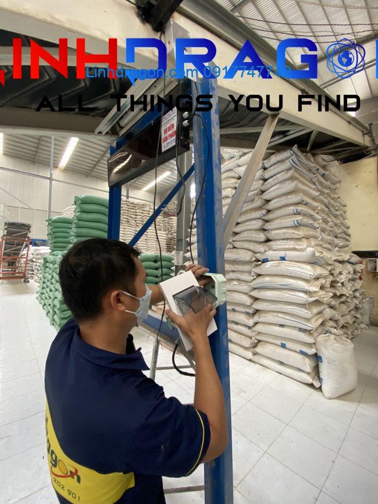 Máy đếm bao trên băng tải