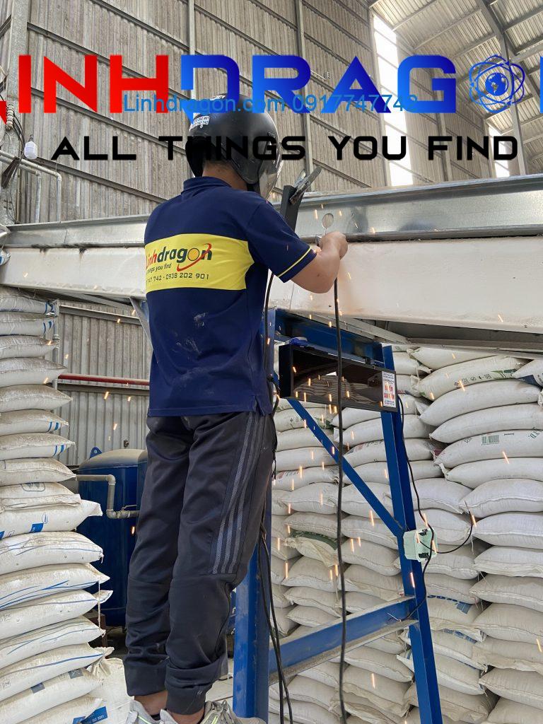 Máy đếm bao trên băng tải