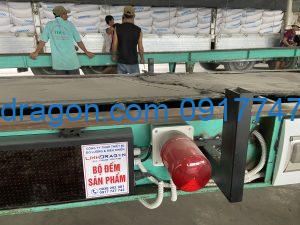 Máy đếm sản phẩm trên băng chuyền 2023