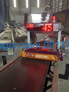 máy đếm bao trên băng tải