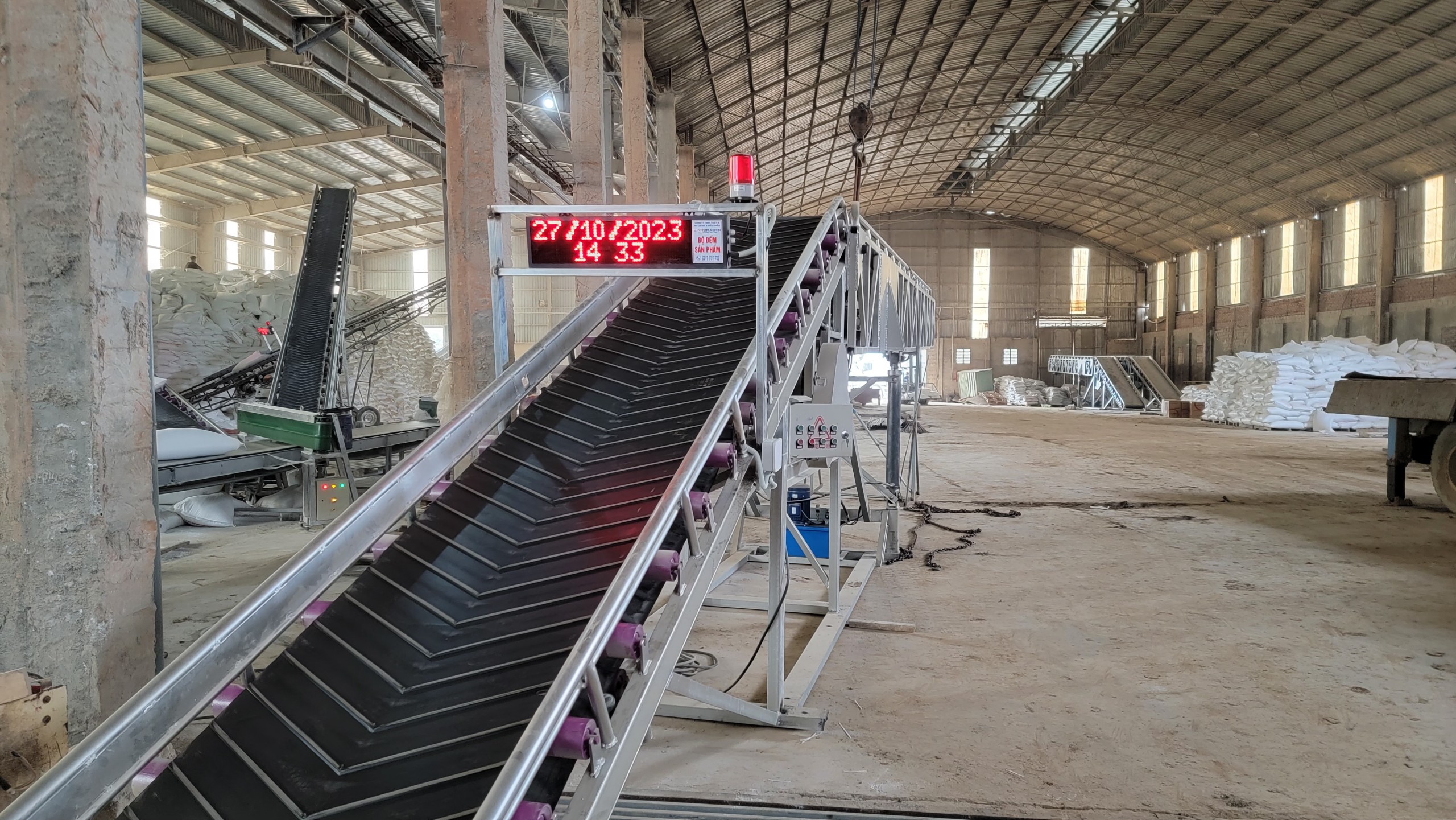 Bộ đếm sản phẩm tại nhà máy tinh bột sắn