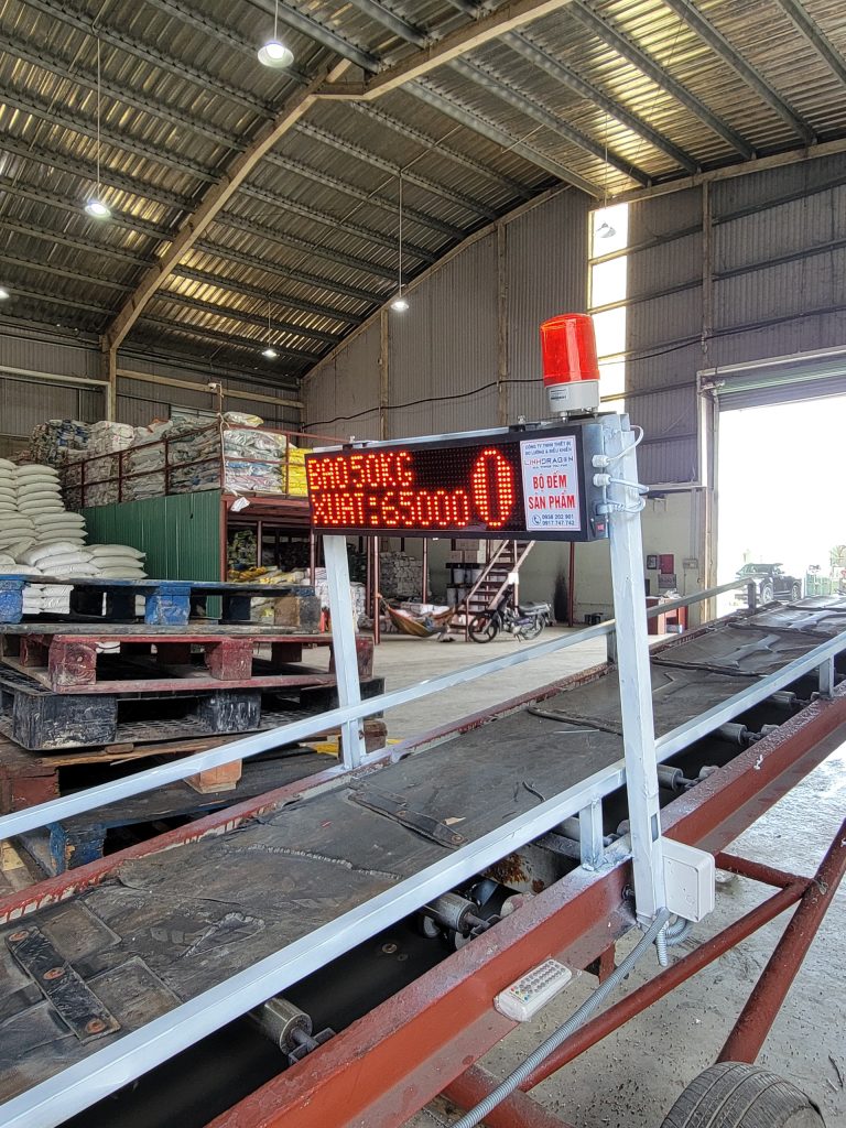 Bộ đếm sản phẩm tại nhà máy Phân Bón Việt Thắng